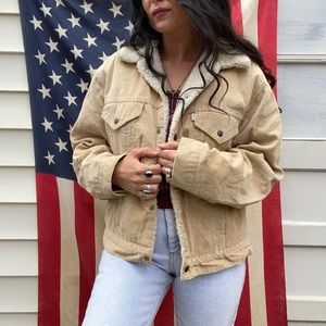 1970S LEVIS RARE FIND CORDED SHERPA LINED TAN TRUCKER TRUE VINTAGE COAT